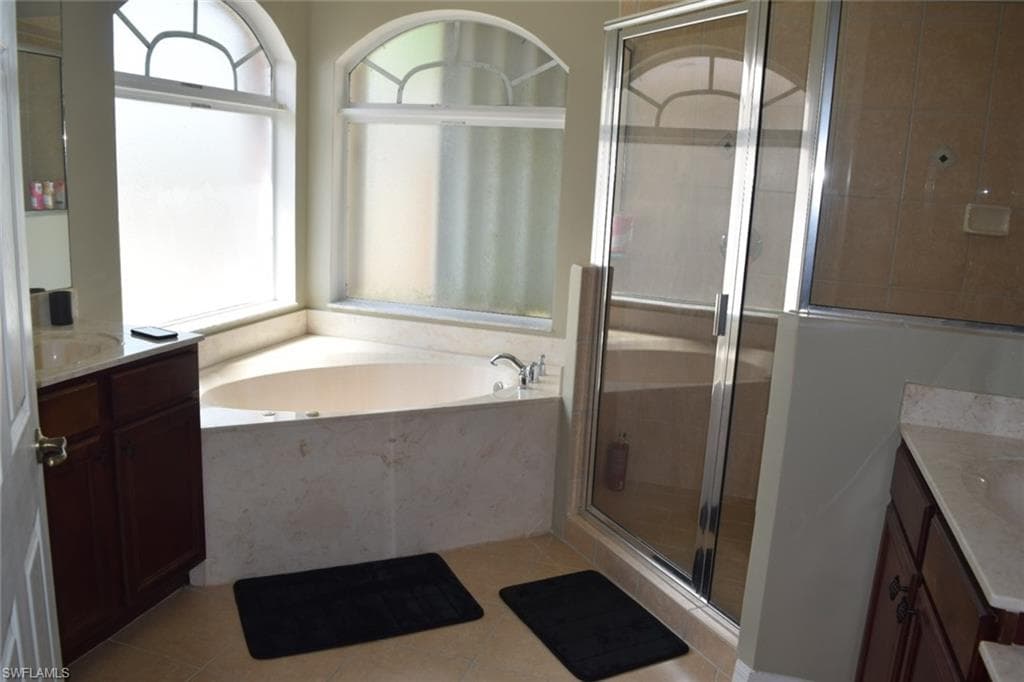 9923 Springlake CIR-8