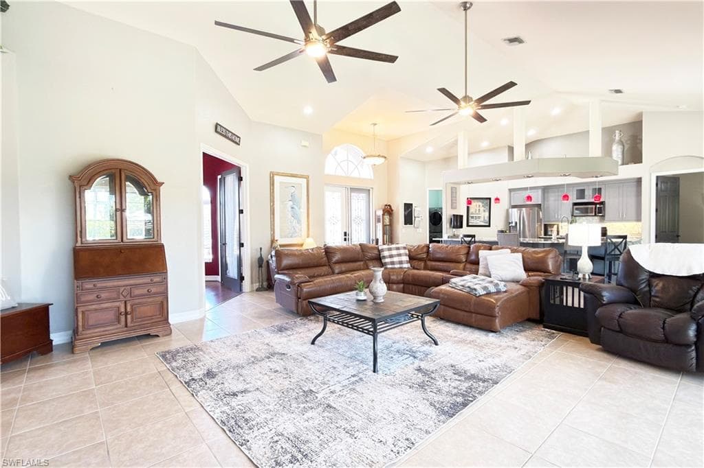 8723 S Lake CIR-6