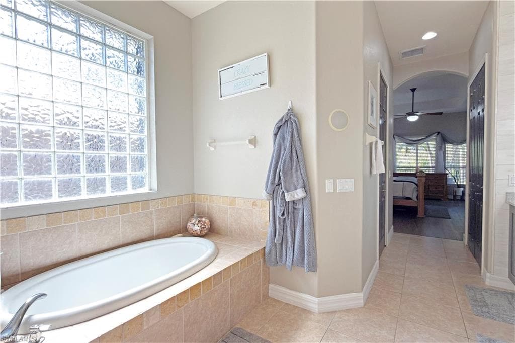 8723 S Lake CIR-22