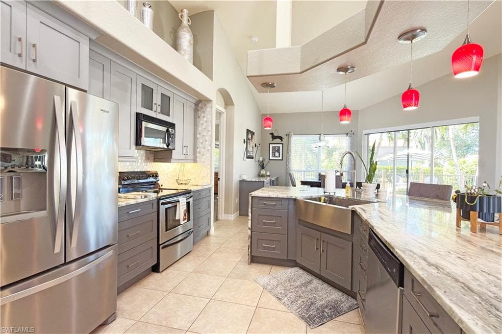 8723 S Lake CIR-7