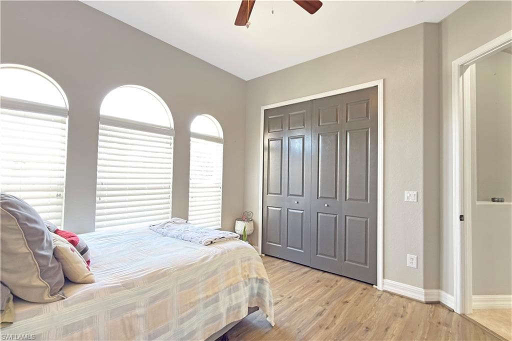 8723 S Lake CIR-24