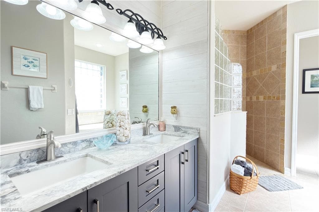 8723 S Lake CIR-34