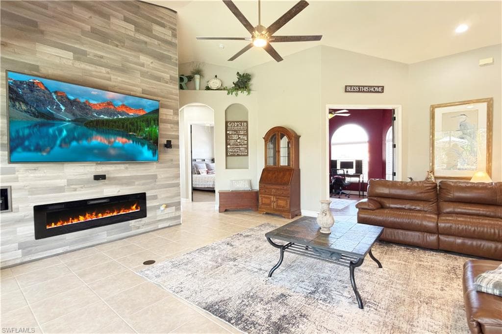 8723 S Lake CIR-11
