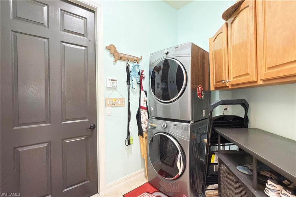 8723 S Lake CIR-19
