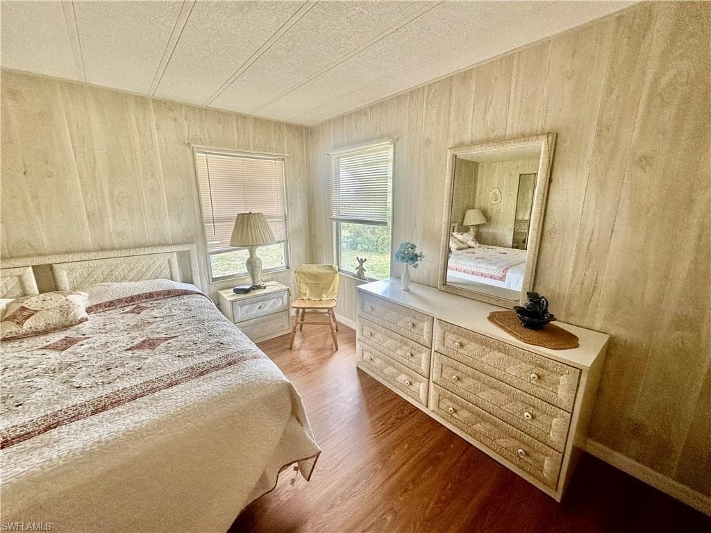 16037 Citron WAY-23