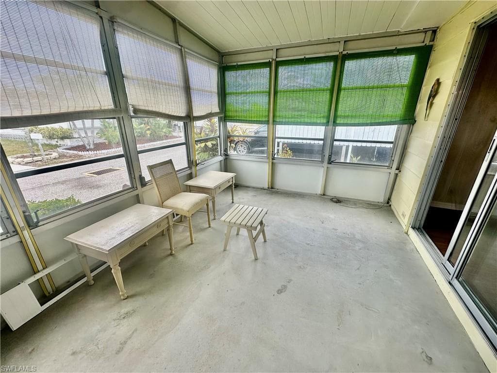 16037 Citron WAY-27