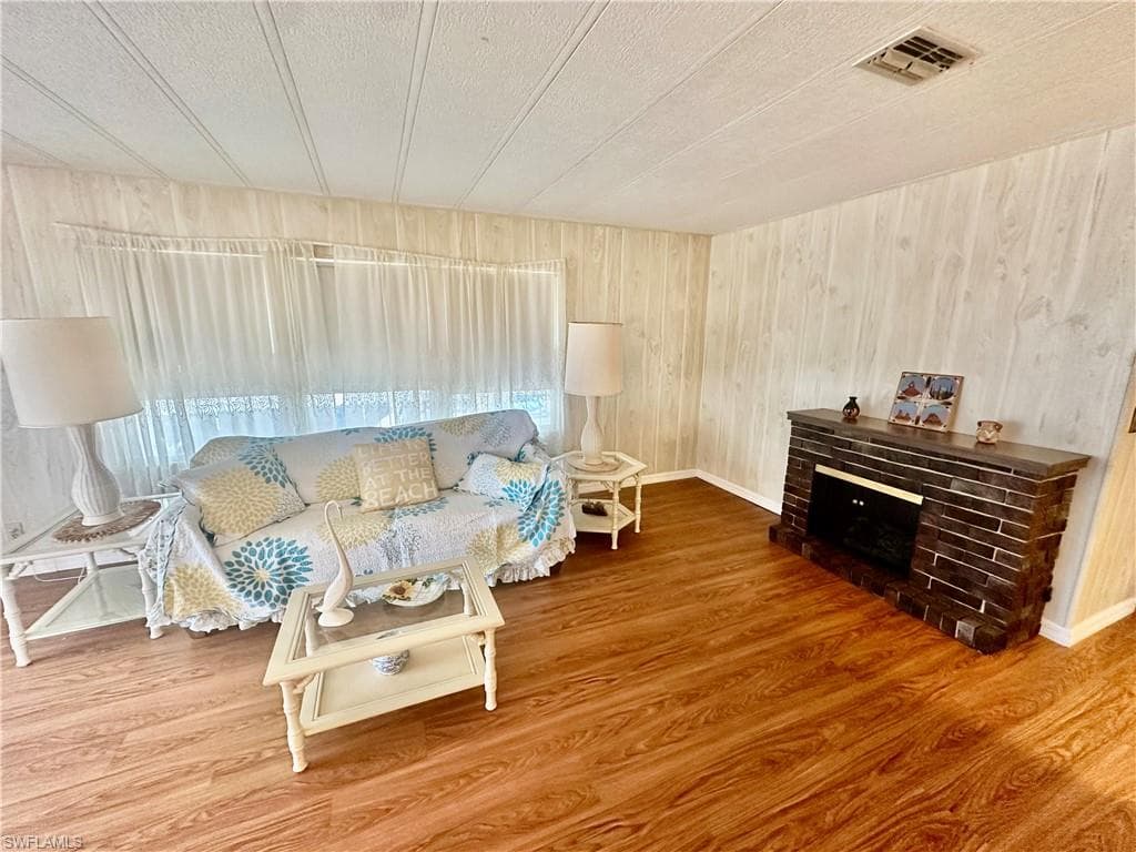 16037 Citron WAY-17
