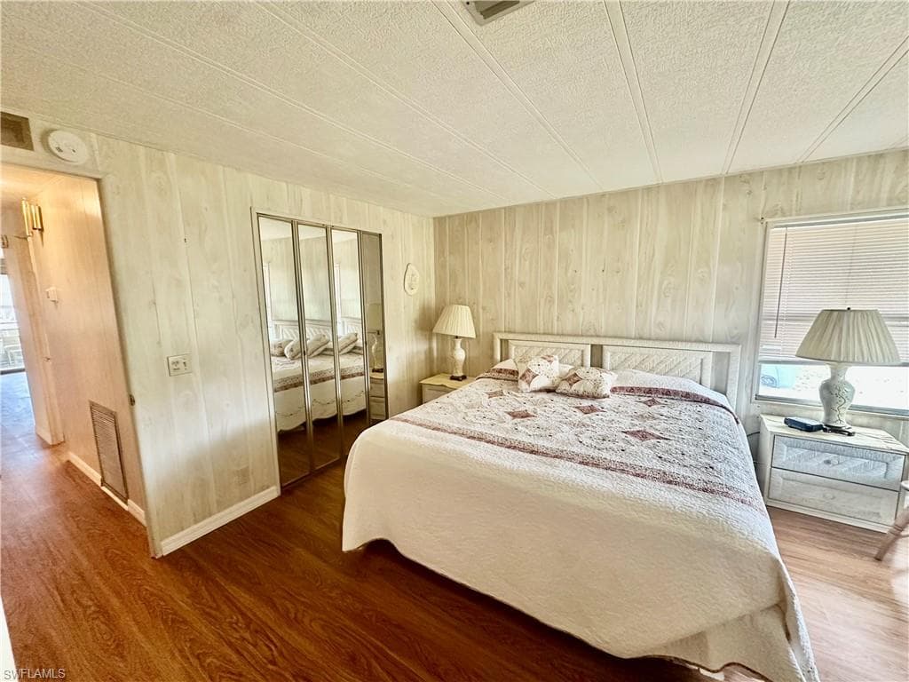 16037 Citron WAY-20