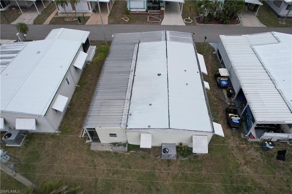 16037 Citron WAY-33