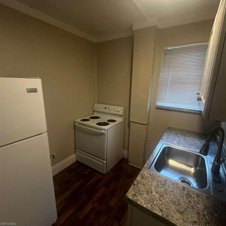 3619 Seminole AVE 2-19