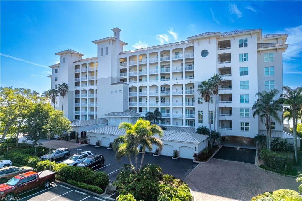 4975 Bonita Beach RD 304-30
