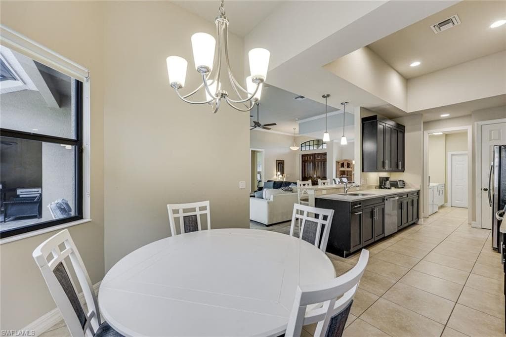 1221 Briarwood CT-6