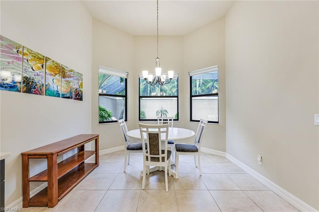 1221 Briarwood CT-7