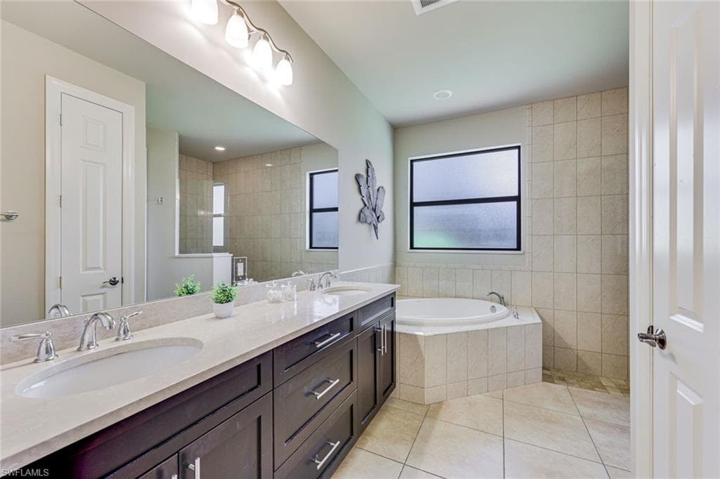 1221 Briarwood CT-10