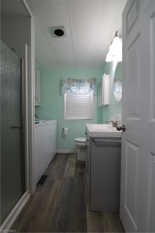 116 Coachlight DR-16