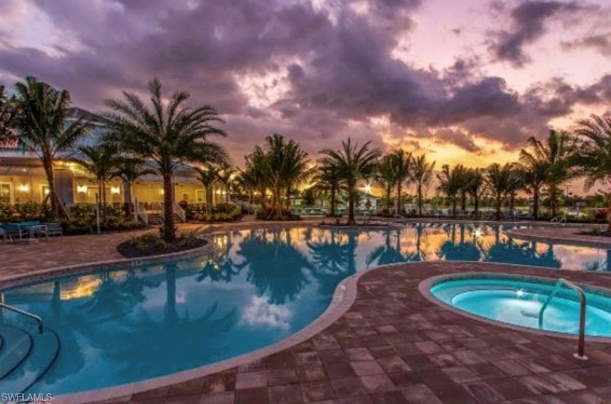 28298 Captiva Shell LOOP-47