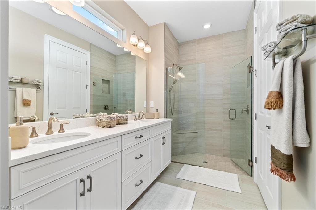 28298 Captiva Shell LOOP-24