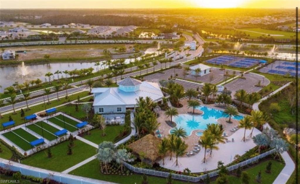 28298 Captiva Shell LOOP-44