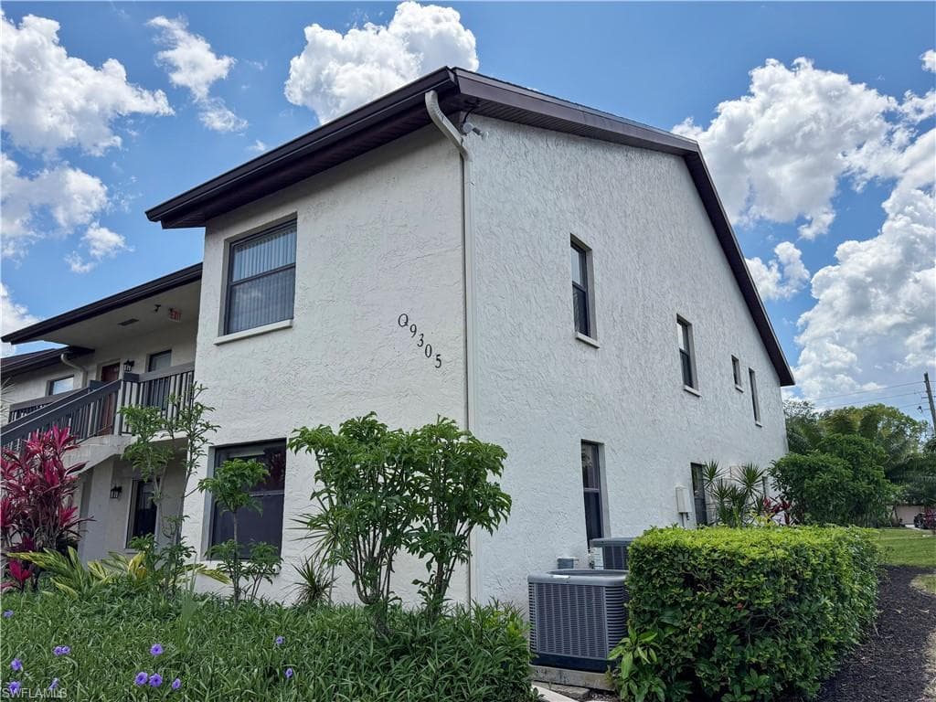 9305 Lake Park DR 104-2