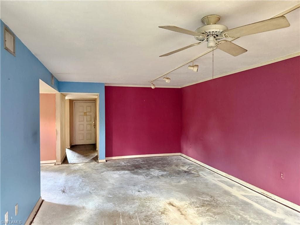 9305 Lake Park DR 104-12