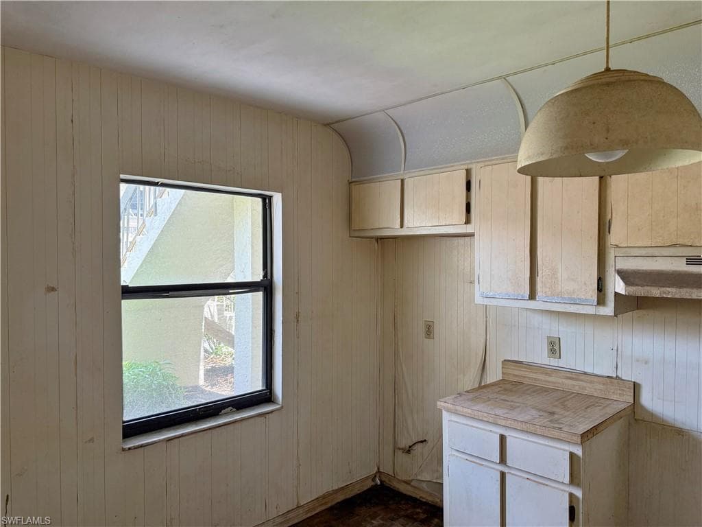 9305 Lake Park DR 104-7