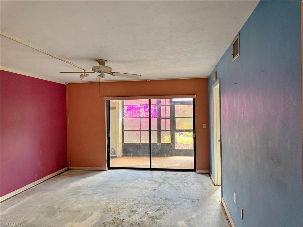 9305 Lake Park DR 104-11