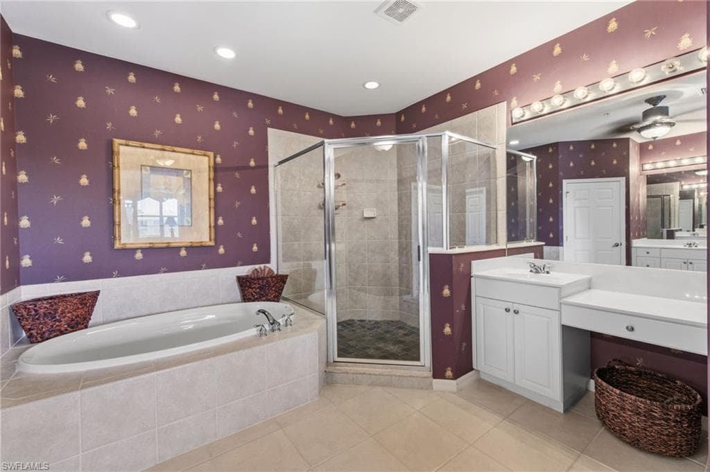 7090 Bay Woods Lake CT 201-26