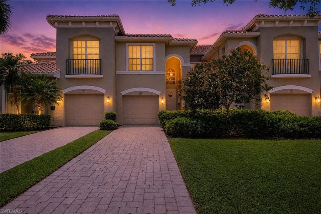 7090 Bay Woods Lake CT 201-4