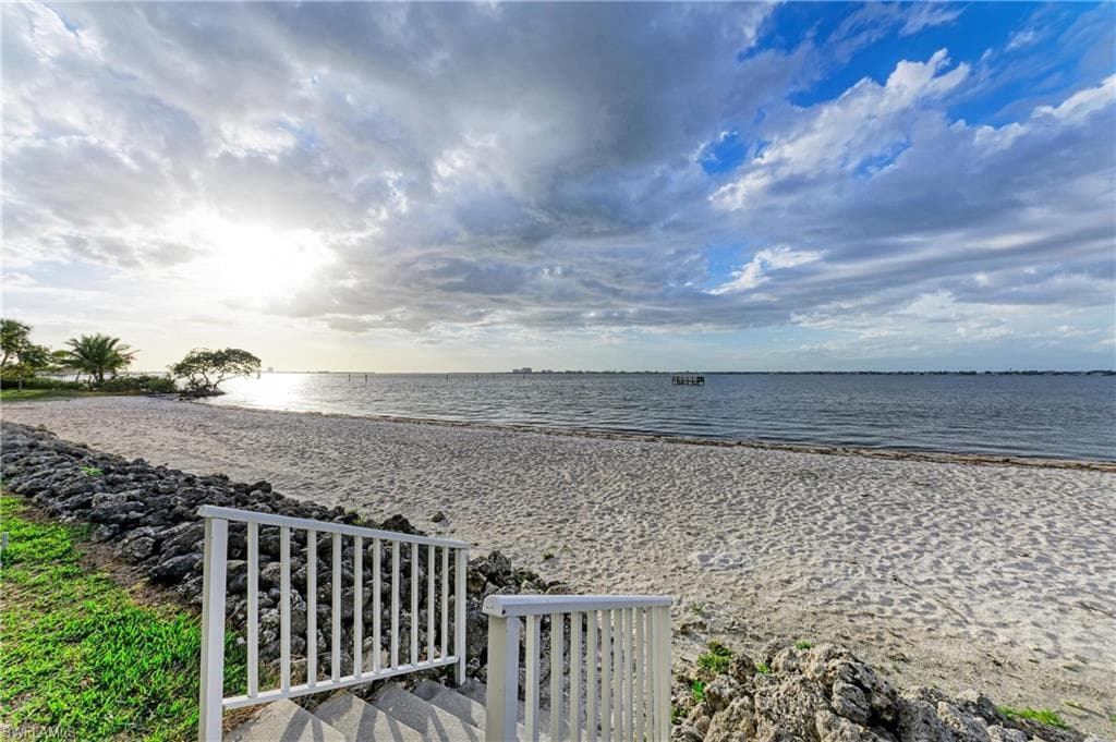 14813 Laguna DR 401-46