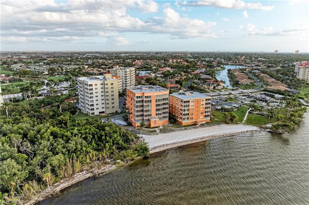 14813 Laguna DR 401-50