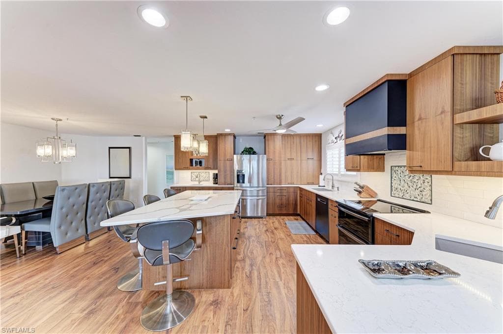 14813 Laguna DR 401-15