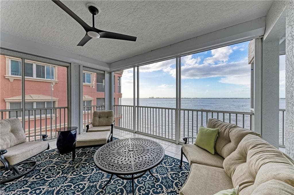 14813 Laguna DR 401-44