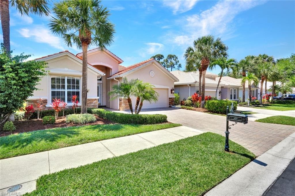 16208 Parque LN-2