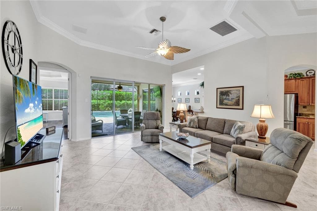 16208 Parque LN-4