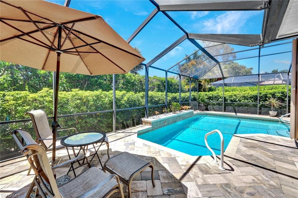 16208 Parque LN-21