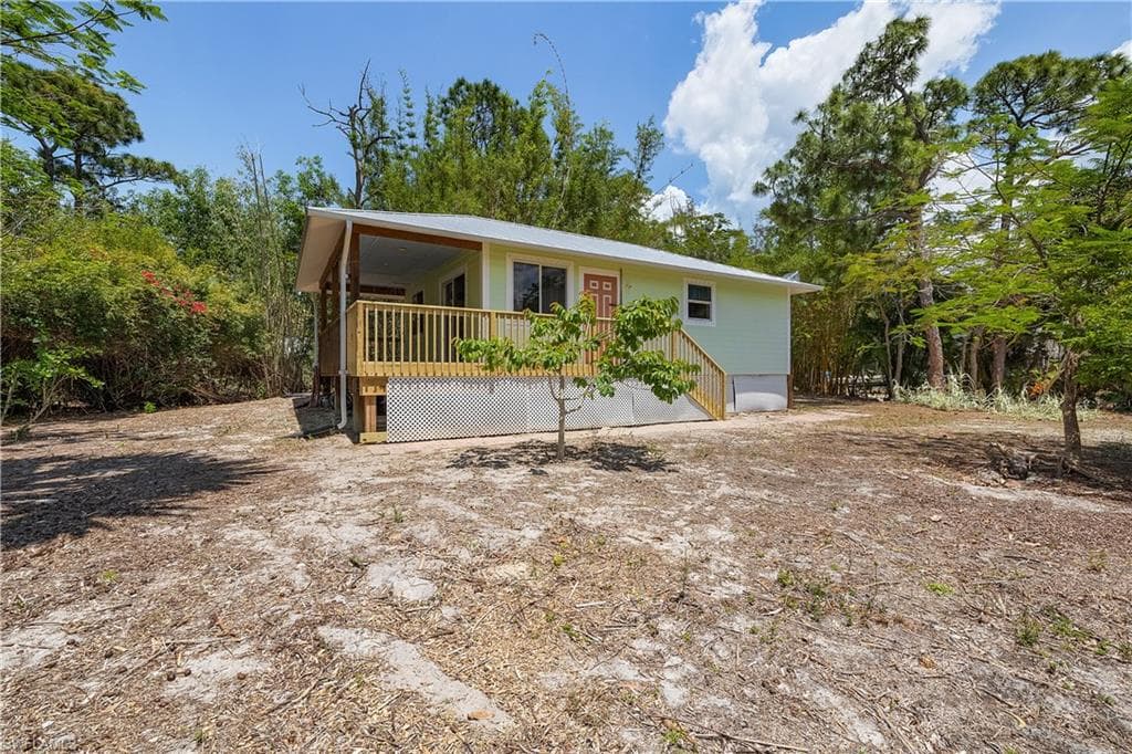 7322 Hibiscus AVE-1