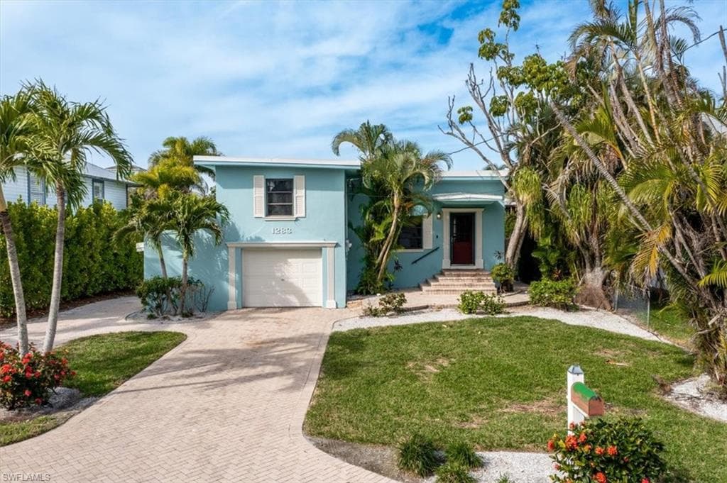 1283 Grand Canal DR-27