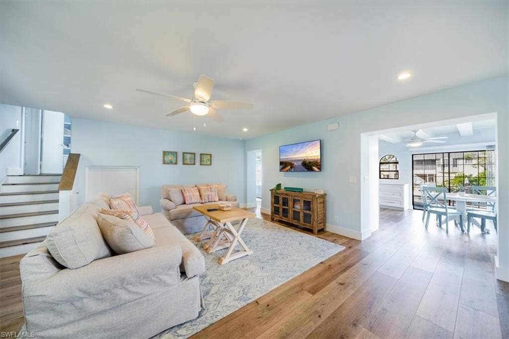 1283 Grand Canal DR-6