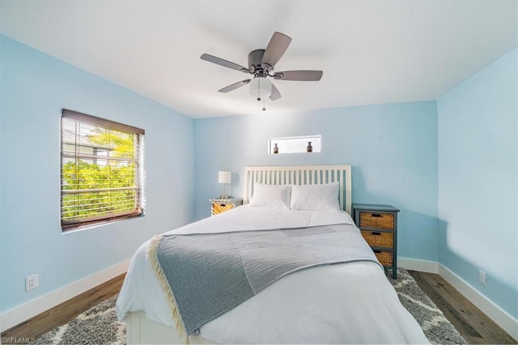 1283 Grand Canal DR-14