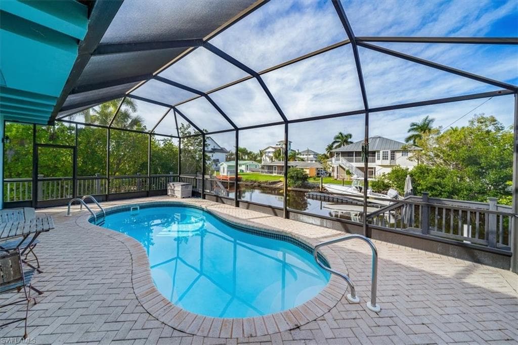 1283 Grand Canal DR-18
