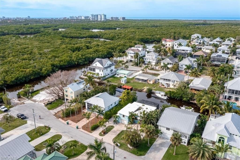 1283 Grand Canal DR-31
