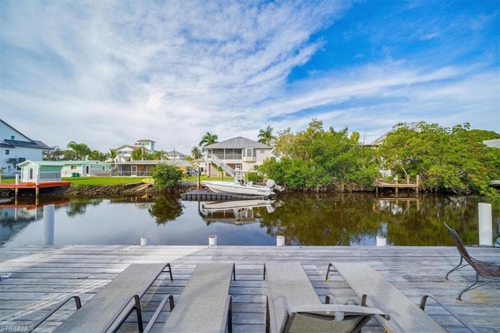 1283 Grand Canal DR-25