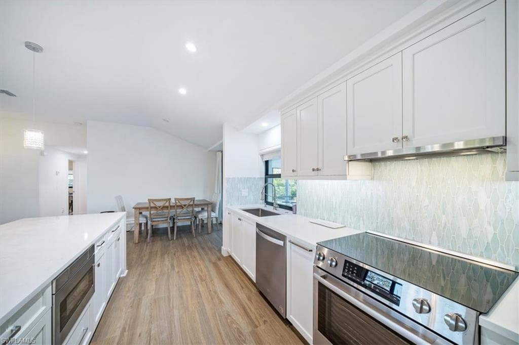 148 1st ST-15
