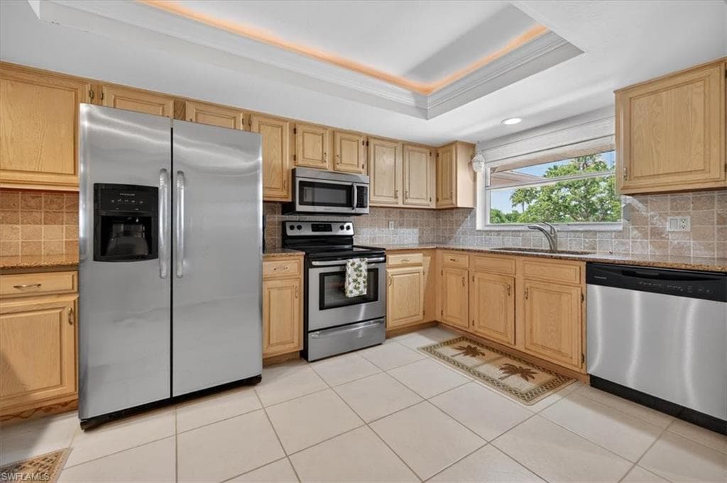 6650 Ilex CIR 6C-8
