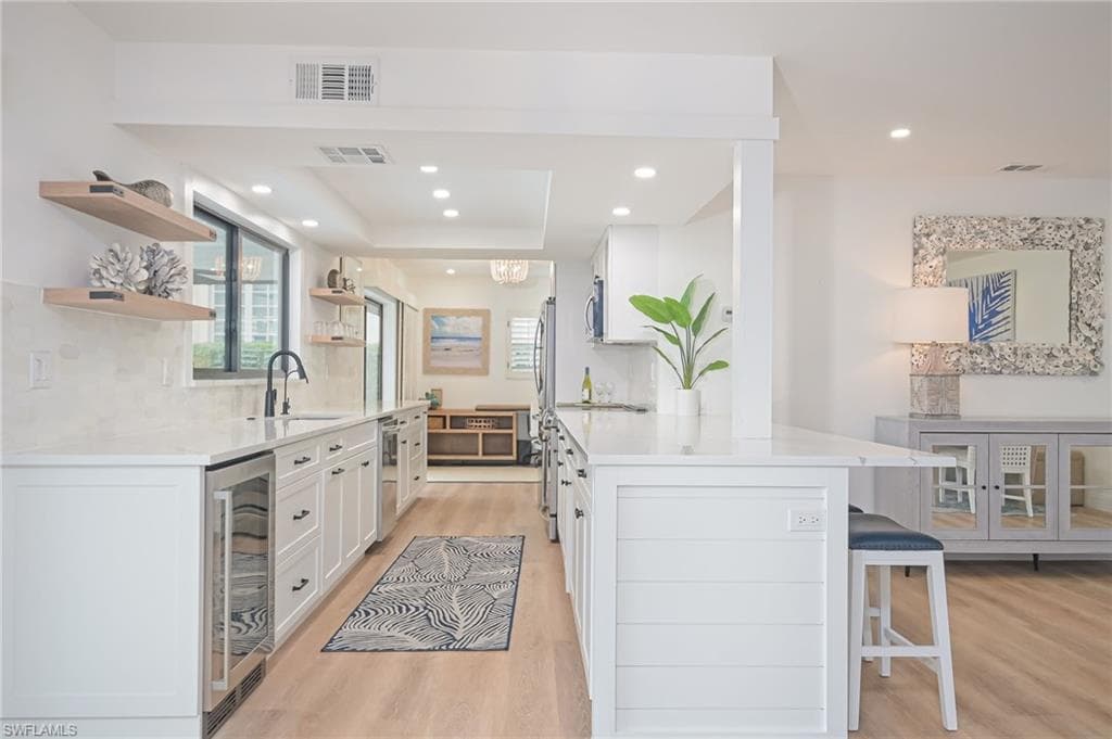 1420 Jewel Box AVE-11