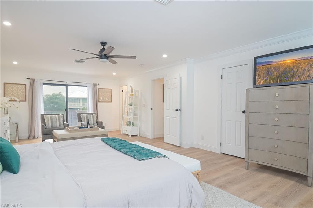 1420 Jewel Box AVE-19