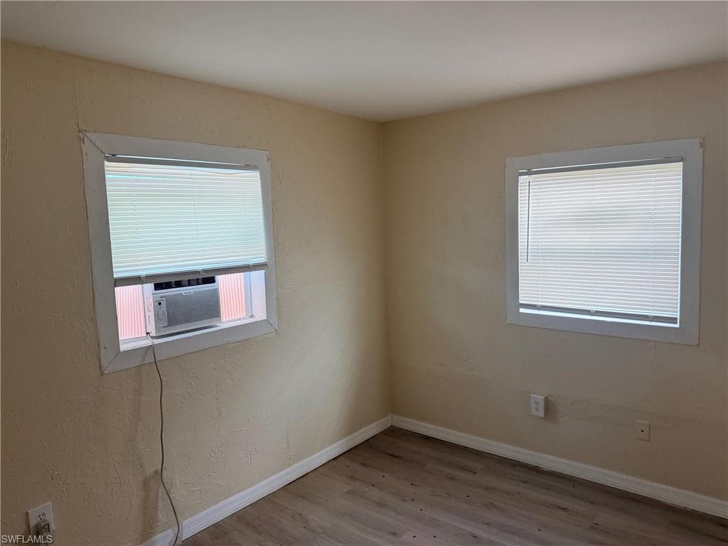 332 Stockton ST-8