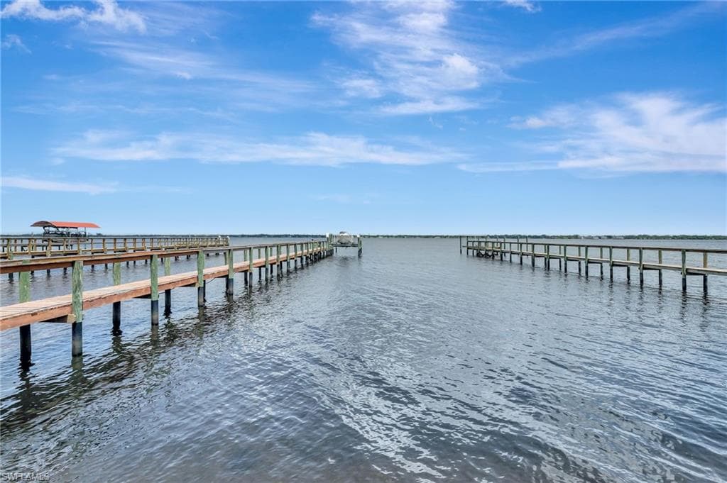 6140 River Shore CT-36