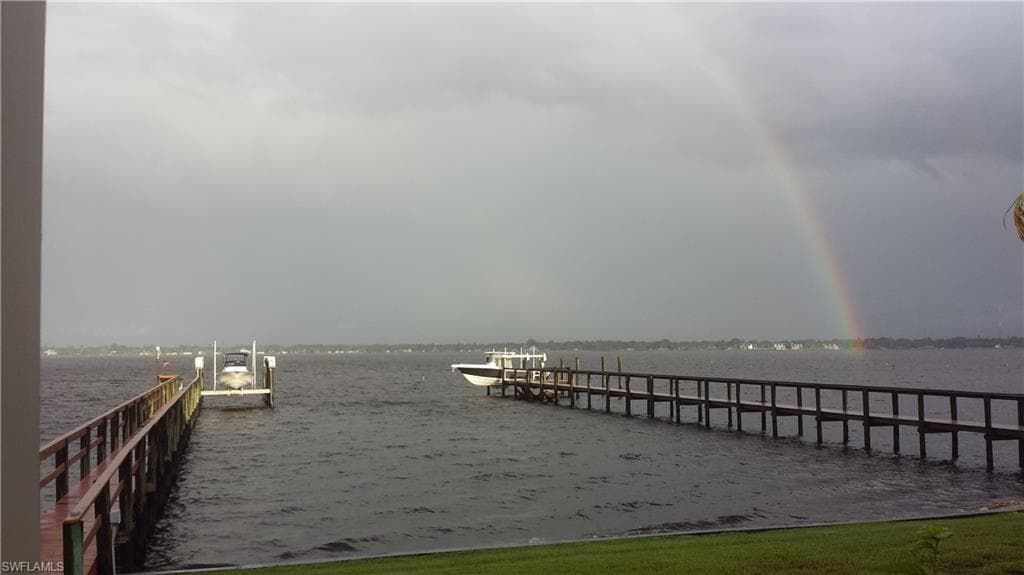 6140 River Shore CT-49