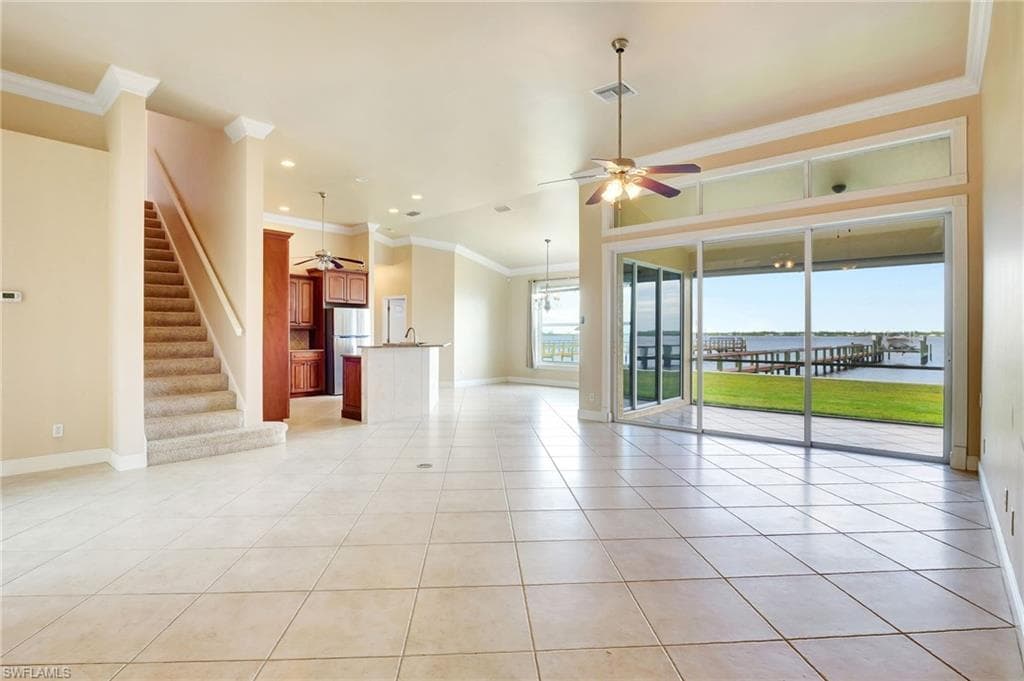 6140 River Shore CT-4